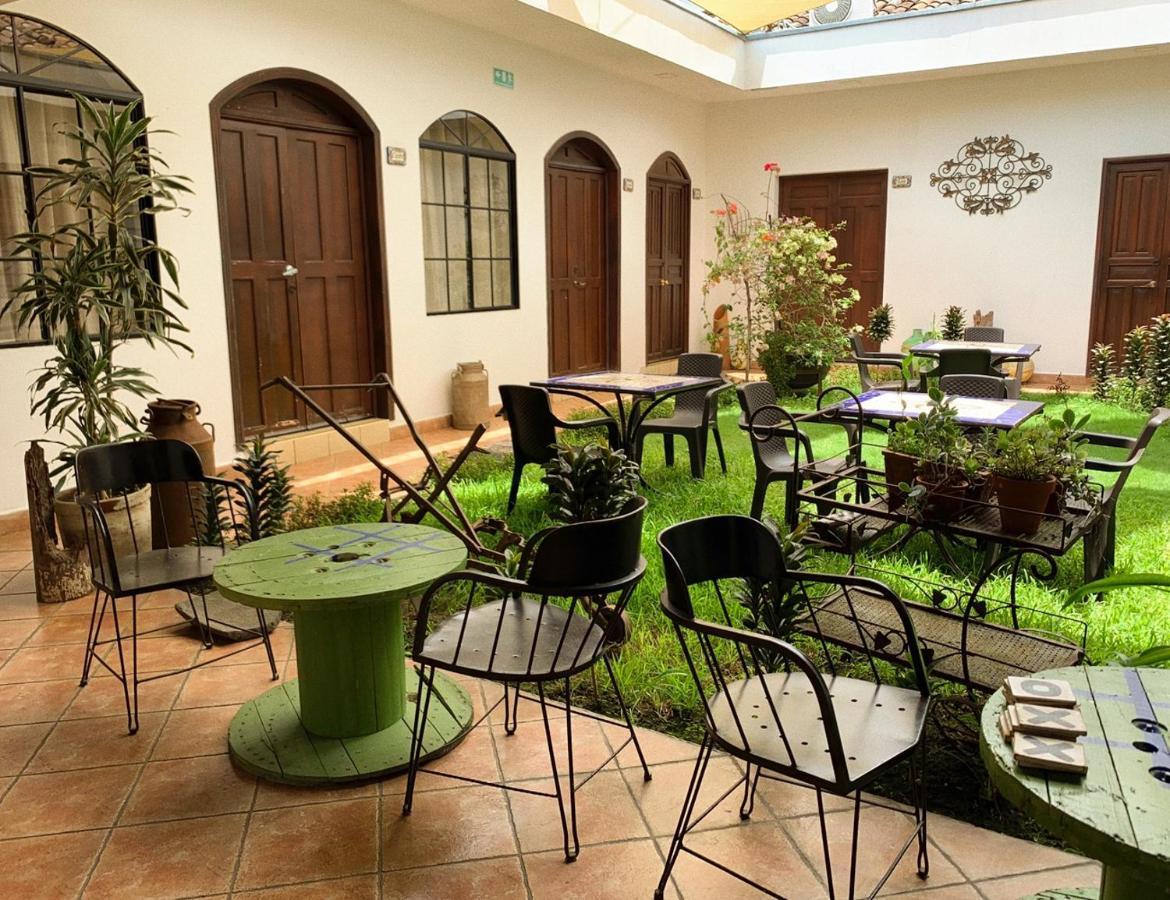 Hostal Las Puertas Santa Ana Exterior photo