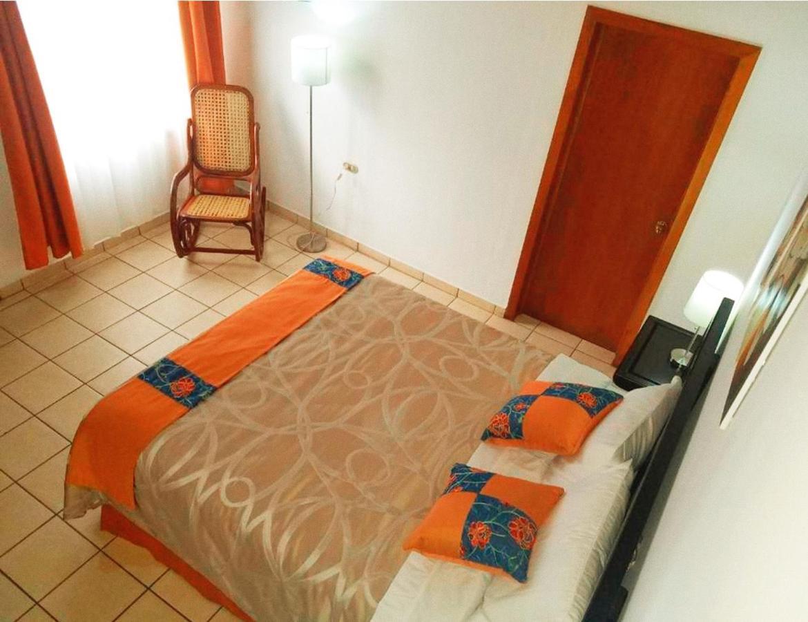 Hostal Las Puertas Santa Ana Exterior photo