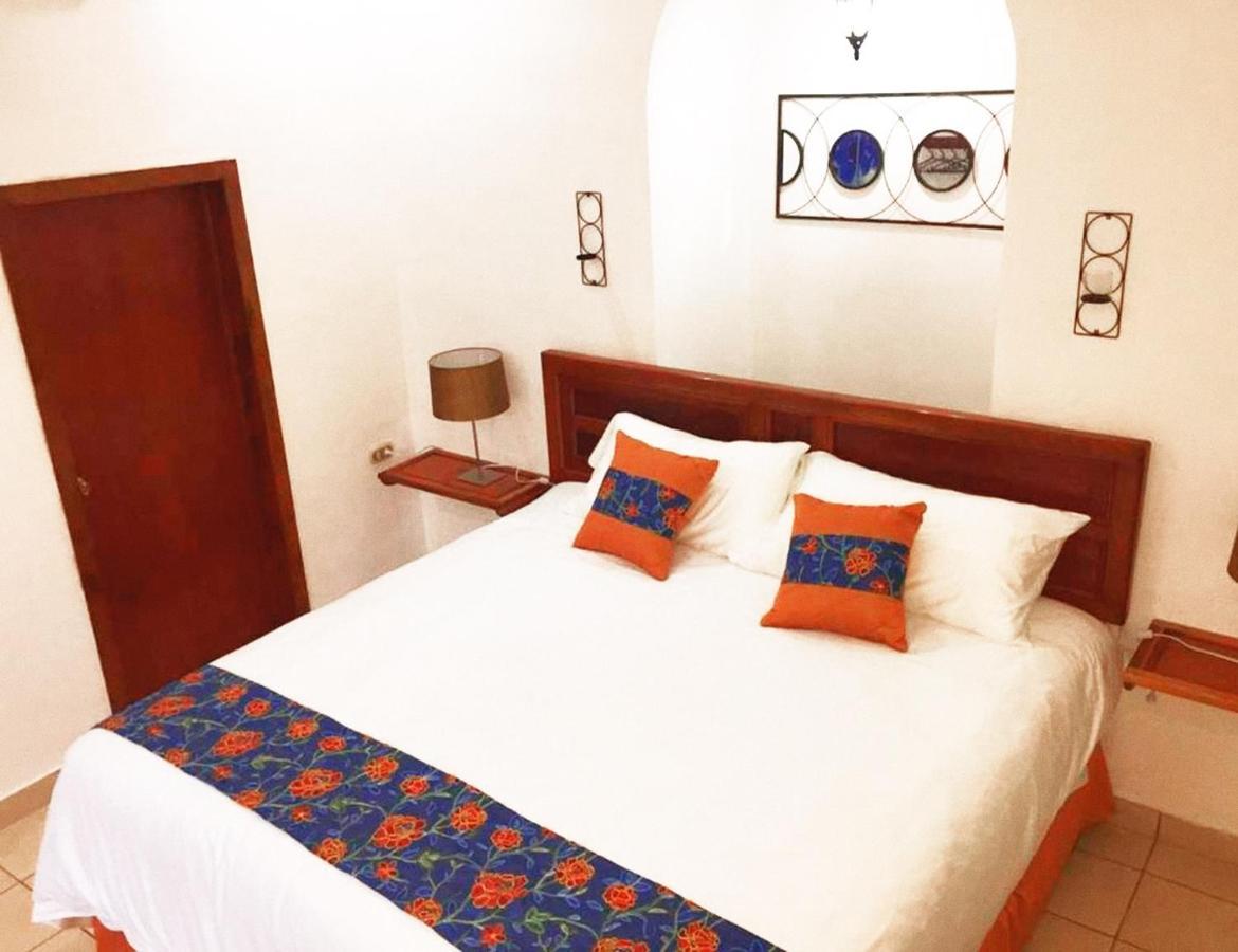 Hostal Las Puertas Santa Ana Exterior photo