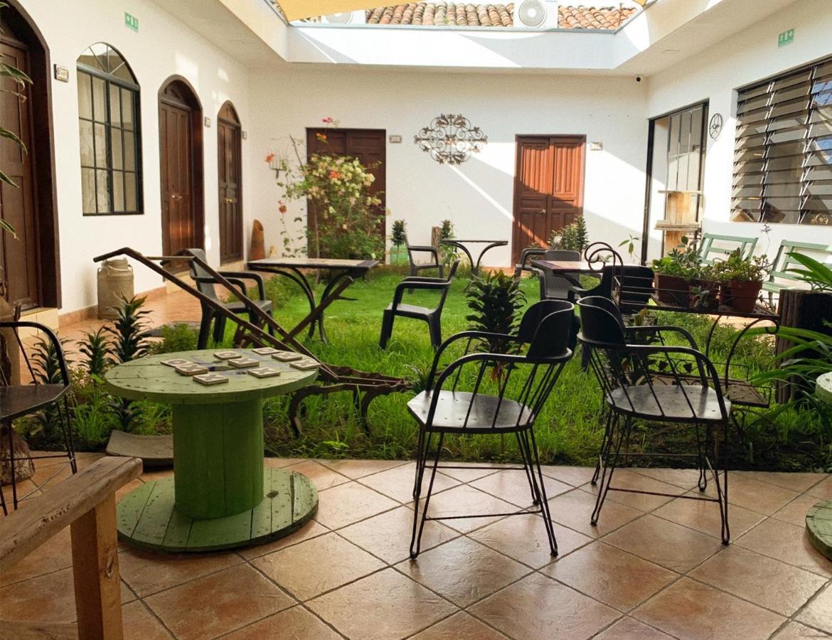 Hostal Las Puertas Santa Ana Exterior photo